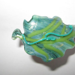 Glass pulls and knobs for drawers and cabinets - Cabinet And Drawer Handle Pulls