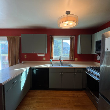 From Outdated to Elegant: A Stunning Kitchen Transformation