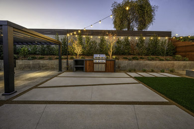 Inspiration for a patio remodel in Los Angeles