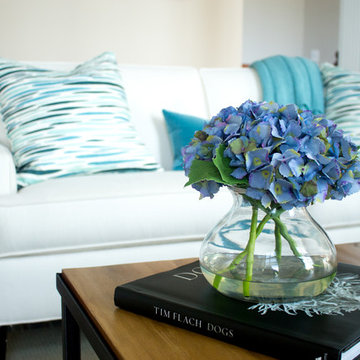 Coffee Table with Nearly Natural Blooming Hydrangea