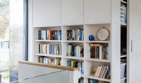 10 Smart Ways to Add Some Shelves to Your Stairwell