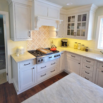 It takes a team to raise a kitchen!