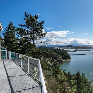 Panoramic Bluff Views