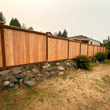 Trimmed estate style cedar fence
