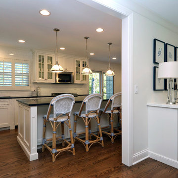 Arlington Heights White Transitional Split-Level Kitchen