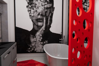 Réalisation d'une salle de bain design avec meuble double vasque.