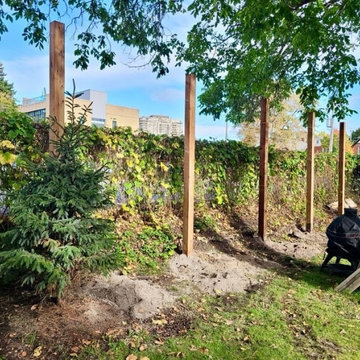 Fence Posts Install!