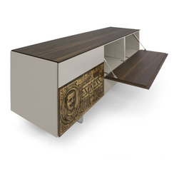 Valitalia Pop-Up Store - Products
