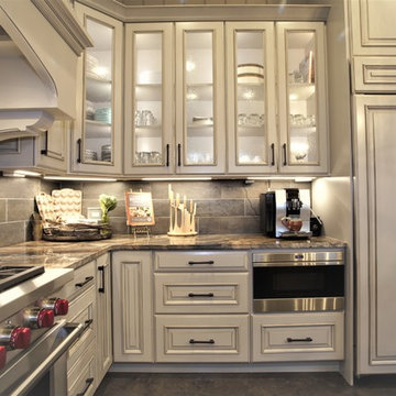 Kitchen in White Plains, Georgia