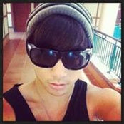 Shen ChoCho's photo