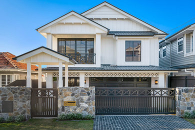 This is an example of a transitional exterior in Brisbane.