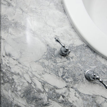Super White Quartzite Master Bathroom