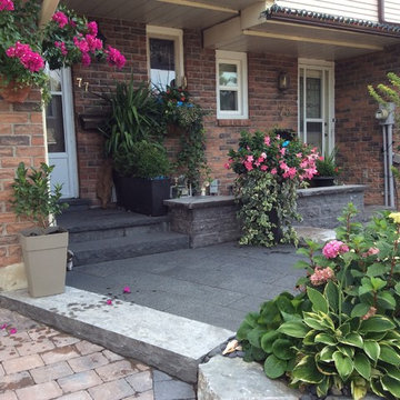 Traditional Front Exterior Landscape