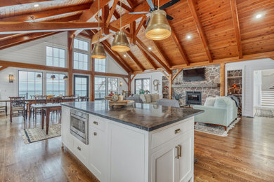 Inspiration for a kitchen remodel in New York