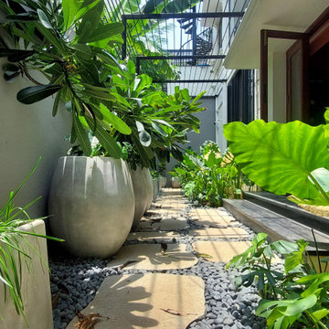 Mahalingapuram Residence