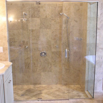 Pivot Door and Fixed Inline Panel