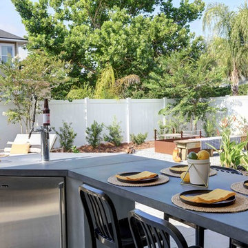 Jacksonville Beach Contemporary Backyard