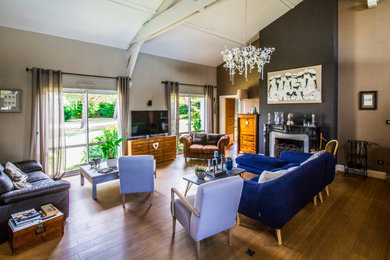 Inspiration for a home office remodel in Nantes