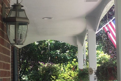Elegant porch photo in Newark