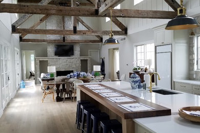Inspiration for a contemporary kitchen remodel in Grand Rapids
