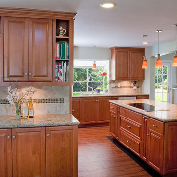 Custom Kitchen Cabinets