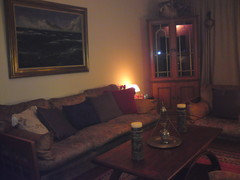 16 Great Ways to Use Living Room Corners