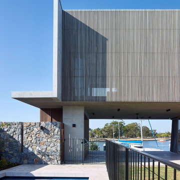 V House