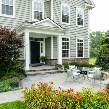 Front Walkway Landing Sitting Area