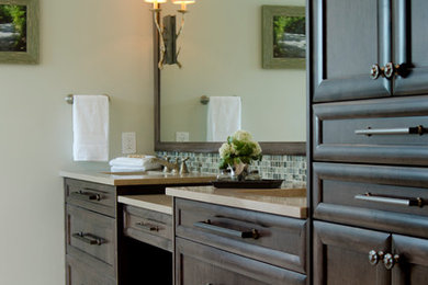Bathroom - transitional bathroom idea in St Louis