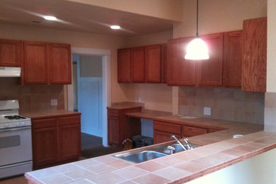 Kitchen - traditional kitchen idea in Other