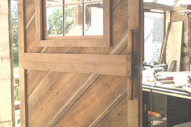 Daylong Door with wooden tool handle