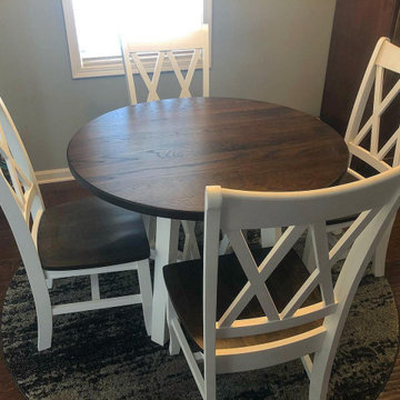 Round Farmhouse Table