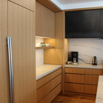 Contemporary Kitchen in white oak