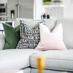 Bright open concept main floor - Decorative Pillows