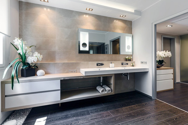 Современный Ванная комната by NG-STUDIO Interior Design. Sanremo
