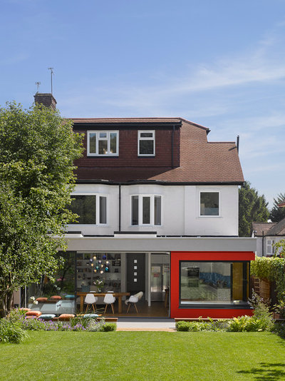 Современный Фасад дома by Mulroy Architects