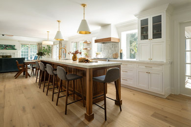 Kitchen - kitchen idea in Philadelphia