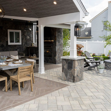 Outdoor Rooms, Pavilions & Pergolas