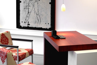 Inspiration for a shabby-chic style home design remodel in Cologne