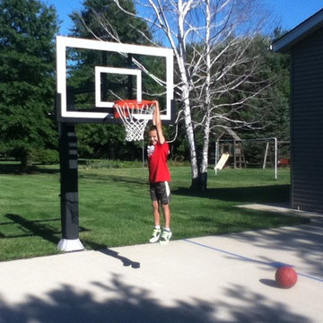 Rodney P's Pro Dunk Gold Basketball System on a 40x26 in Cedar Rapids, IA