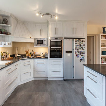 Traditional shaker kitchen in Barn style new build