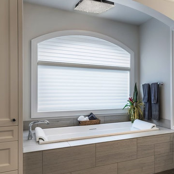 Veneto Luce™ Clips 16" Square Flush-Mount in Master Bath