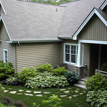 Neighboring house several years after installation