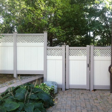 Vinyl Board and Lattice top fence