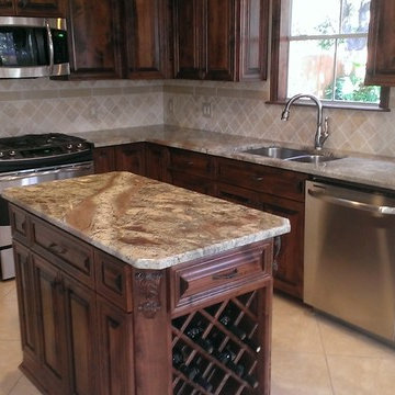 Kitchen - Back splash 4" x 4" Travertine Diagonal Layout