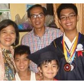 Jocelyn Vidad's photo