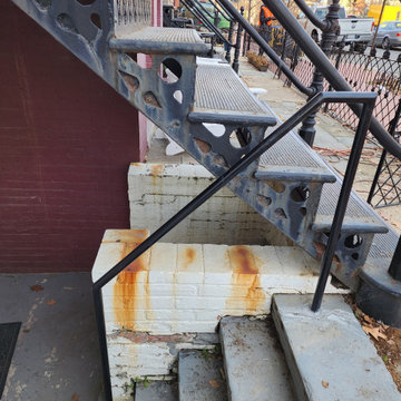 Replacing damaged handrail