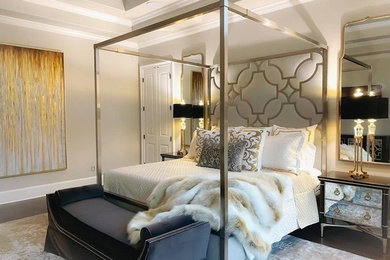 Bedroom - traditional bedroom idea in Houston