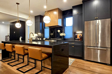 Inspiration for a contemporary kitchen remodel in Nashville
