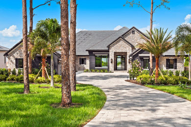 Minimalist exterior home photo in Orlando